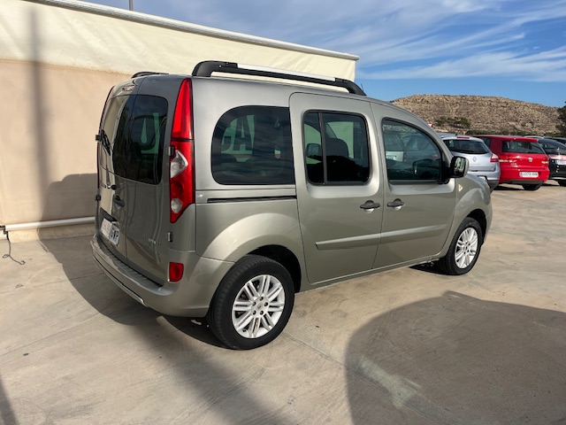RENAULT KANGOO DCI COMBI