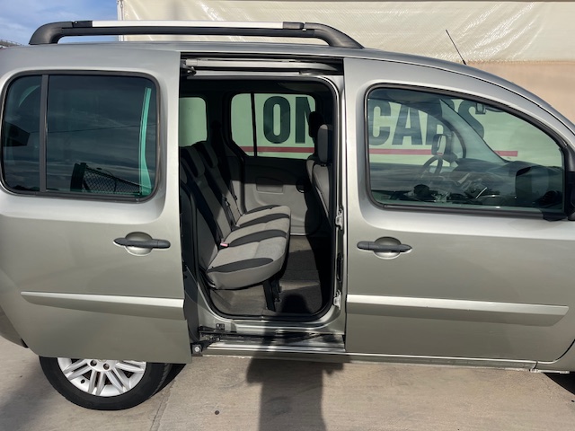 RENAULT KANGOO DCI COMBI