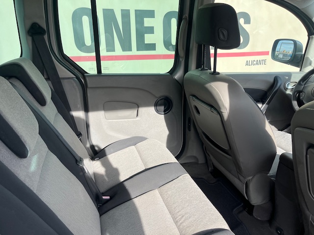 RENAULT KANGOO DCI COMBI