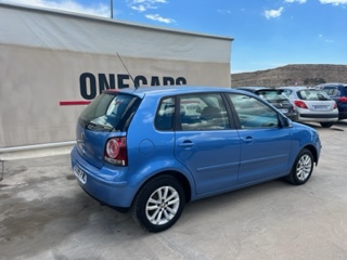 VOLKSWAGEN POLO HIGHLINE
