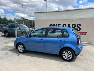 VOLKSWAGEN POLO HIGHLINE