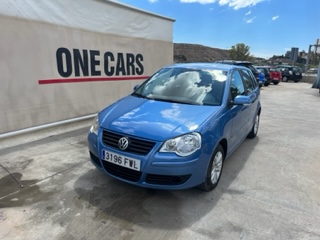 VOLKSWAGEN POLO HIGHLINE
