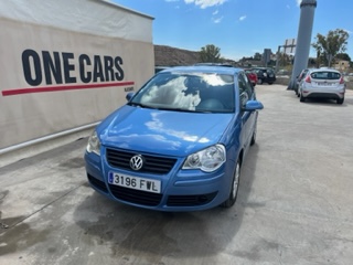 VOLKSWAGEN POLO HIGHLINE