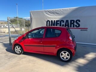 PEUGEOT 107 URBAN MOVE 1.0