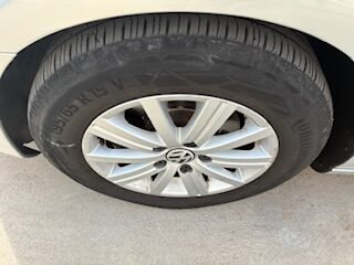 VOLKSWAGEN GOLF 1.6 ADVANCE