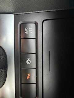 VOLKSWAGEN GOLF 1.6 ADVANCE