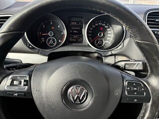 VOLKSWAGEN GOLF 1.6 ADVANCE