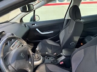 PEUGEOT 308 PREMIUM 2.0 HDI 