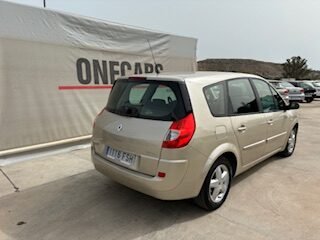 RENAULT GRAN SCENIC 1.6 ADVANCE