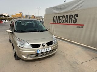 RENAULT GRAN SCENIC 1.6 ADVANCE