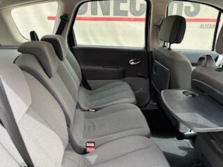 RENAULT GRAN SCENIC 1.6 ADVANCE