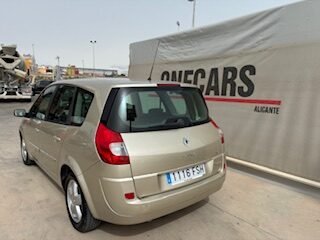 RENAULT GRAN SCENIC 1.6 ADVANCE
