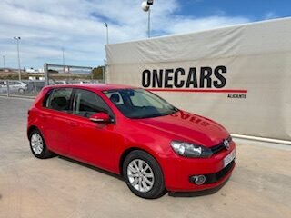 VOLKSWAGEN GOLF 1.6 TDI ADVANCE 105
