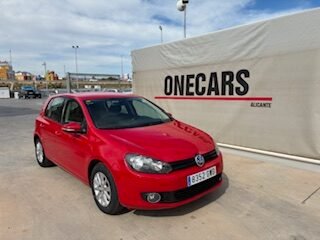 VOLKSWAGEN GOLF 1.6 TDI ADVANCE 105