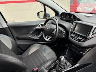 PEUGEOT 2008 E-HDI ALLURE