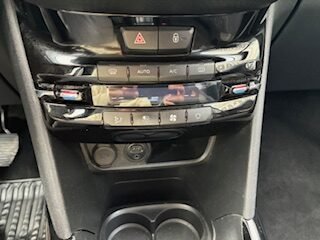 PEUGEOT 2008 E-HDI ALLURE