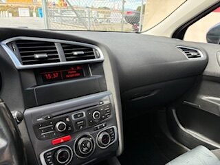 CITROEN C4 1.6 EXCLUSIVE 