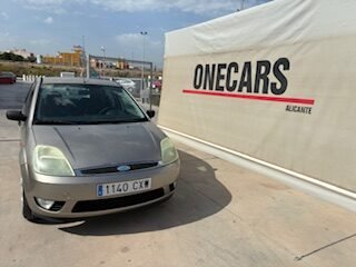 FORD FIESTA GUIA