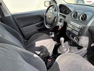 FORD FIESTA GUIA