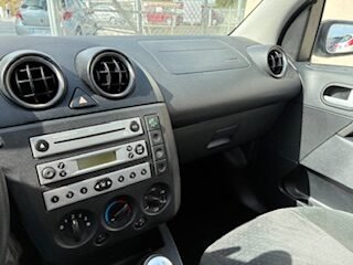 FORD FIESTA GUIA