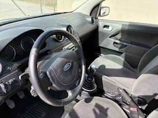 FORD FIESTA GUIA