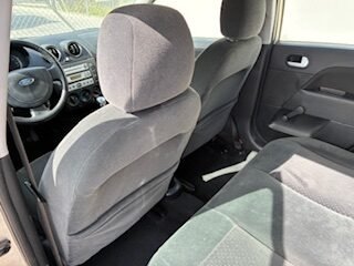 FORD FIESTA GUIA