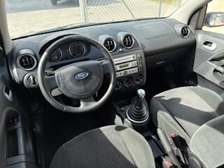 FORD FIESTA GUIA