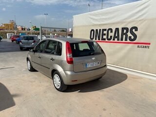 FORD FIESTA GUIA