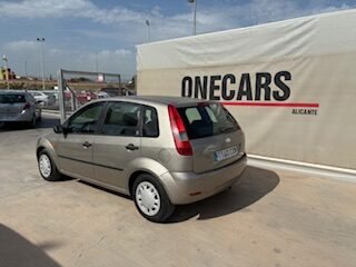 FORD FIESTA GUIA