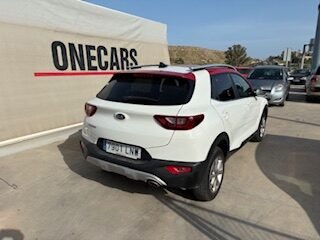 KIA STONIC 1.2 DRIVE