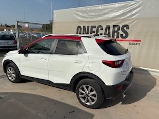 KIA STONIC 1.2 DRIVE