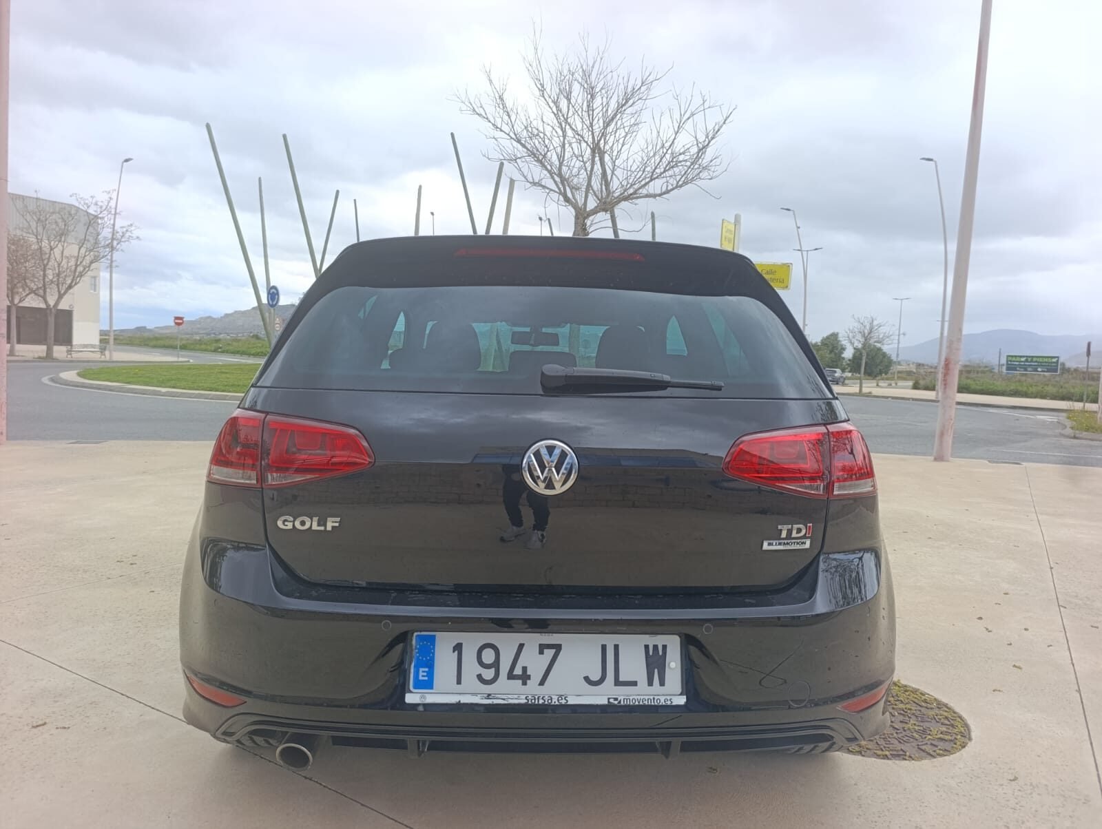 VOLKSWAGEN GOLF 1.6 TDI R LINE