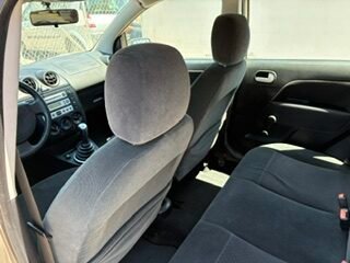 FORD FIESTA 1.4 GUIA