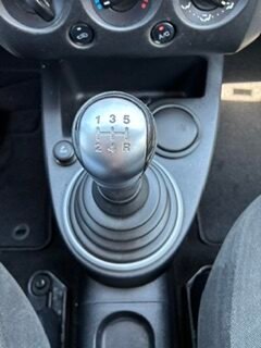 FORD FIESTA 1.4 GUIA