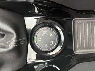 PEUGEOT 2008 1.6 BLUEHDI 120 CV ALLURE