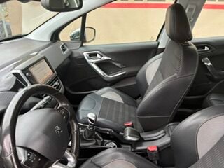 PEUGEOT 2008 1.6 BLUEHDI 120 CV ALLURE